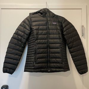 Women’s Patagonia down jacket small